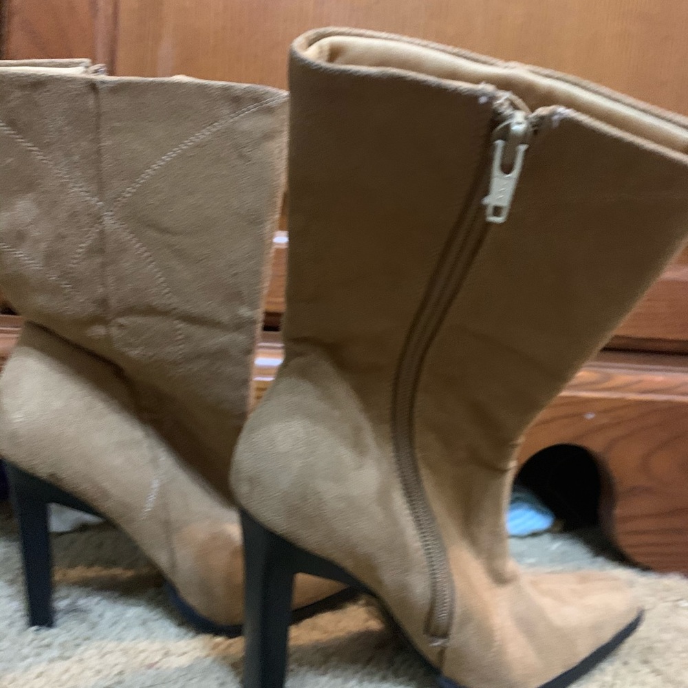 Women’s boots